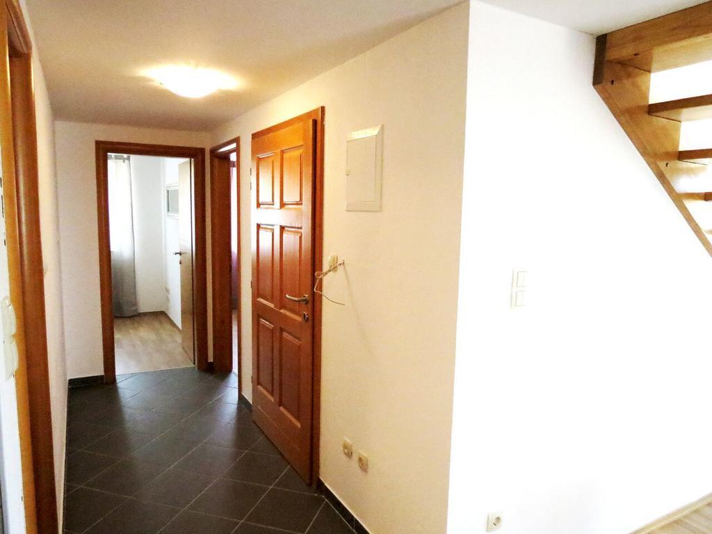 Apartments Ljubicic بودْسْتغانا الغرفة الصورة