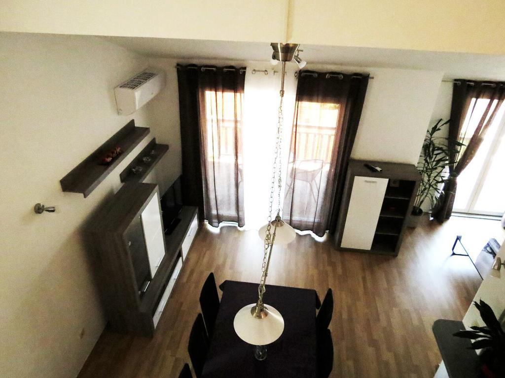 Apartments Ljubicic بودْسْتغانا الغرفة الصورة