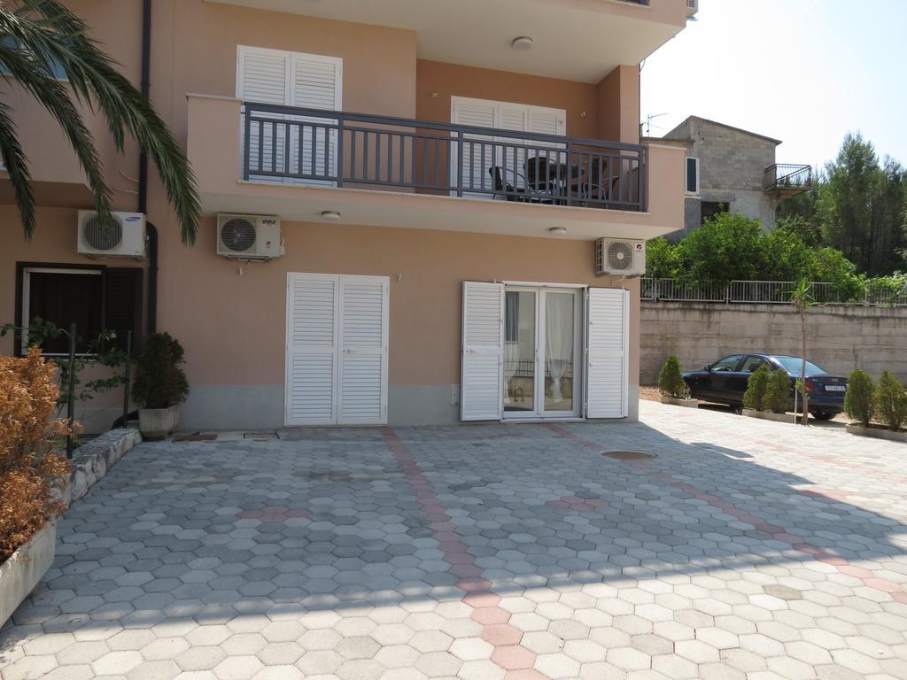 Apartments Ljubicic بودْسْتغانا المظهر الخارجي الصورة