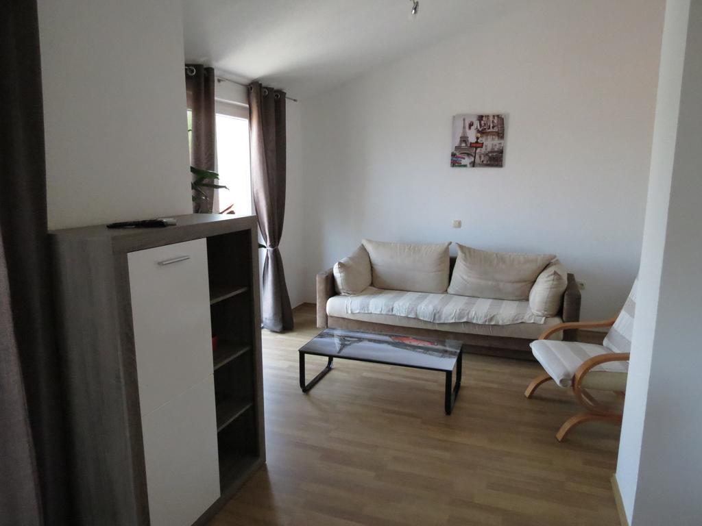 Apartments Ljubicic بودْسْتغانا الغرفة الصورة
