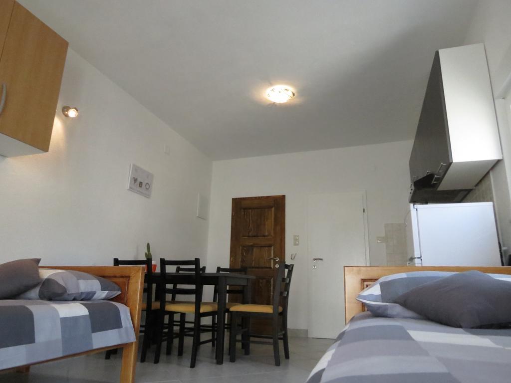 Apartments Ljubicic بودْسْتغانا الغرفة الصورة