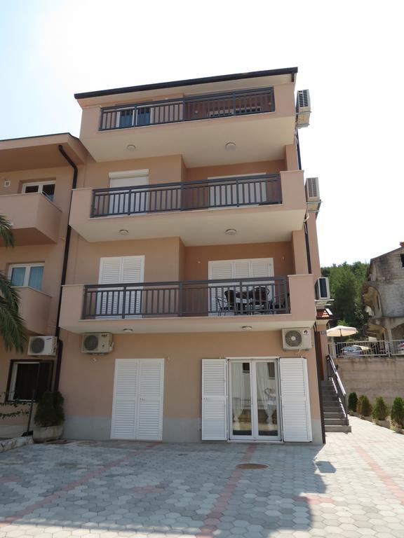 Apartments Ljubicic بودْسْتغانا المظهر الخارجي الصورة